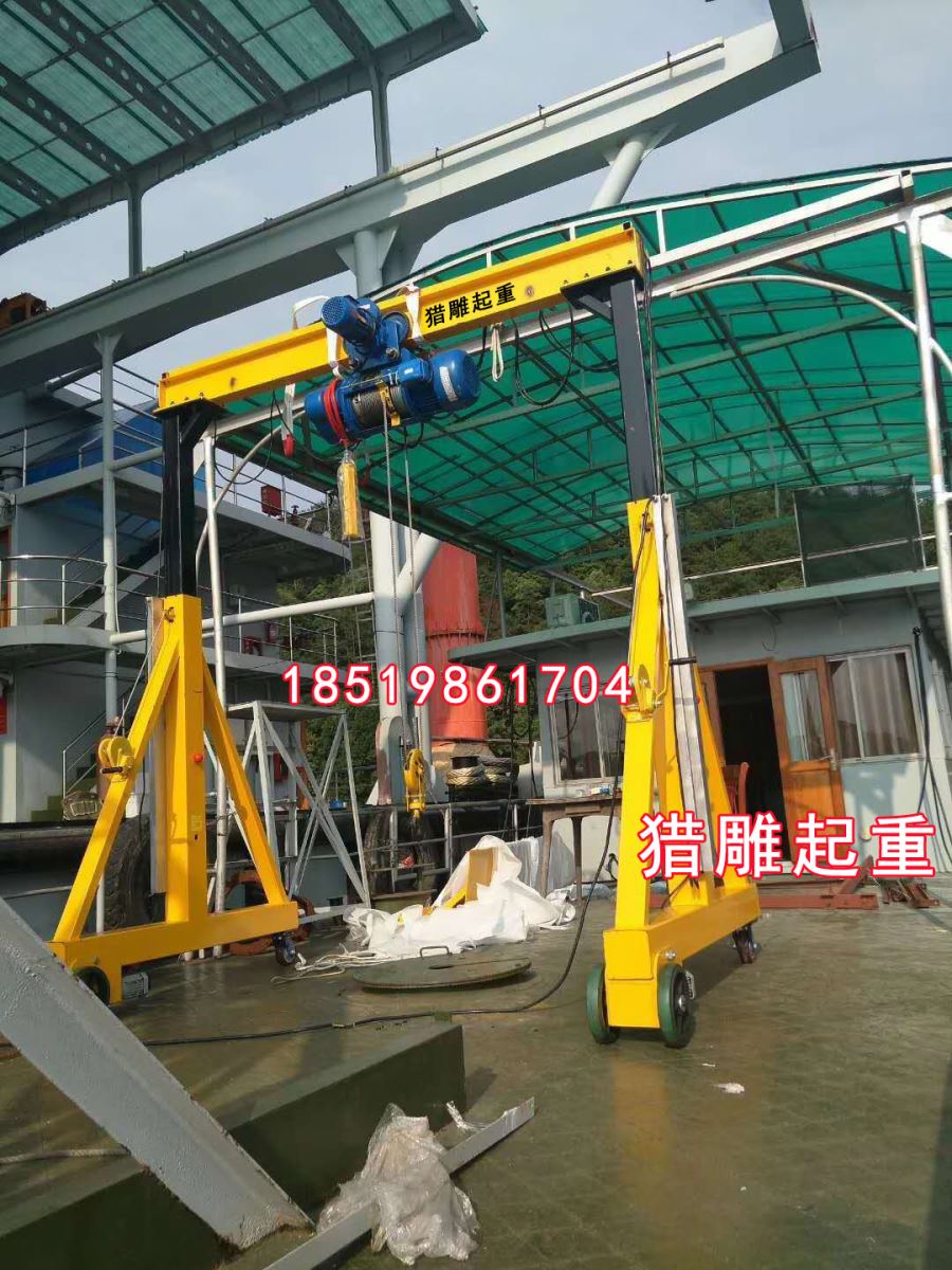 龍門吊工程機械設(shè)備